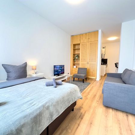 Moderne Wohnung Im Zentrum Der Altstadt - Altbau Flair, Wlan Ingolstadt Esterno foto